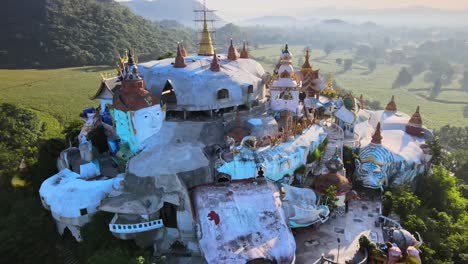 Close-up-shot-of-decorated-Buddhist-temple-in-mountains-of-Northern-Thailand