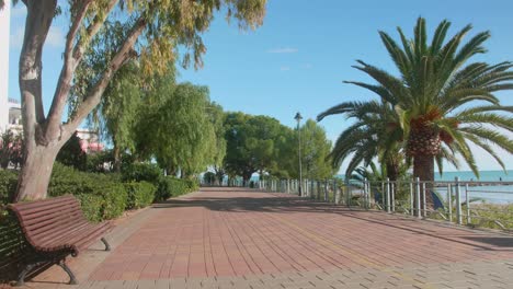 las fuentes sea promenade or boardwalk