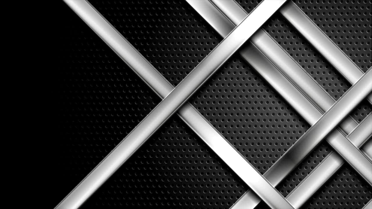 rayas metálicas plateadas en fondo perforado oscuro animación de video