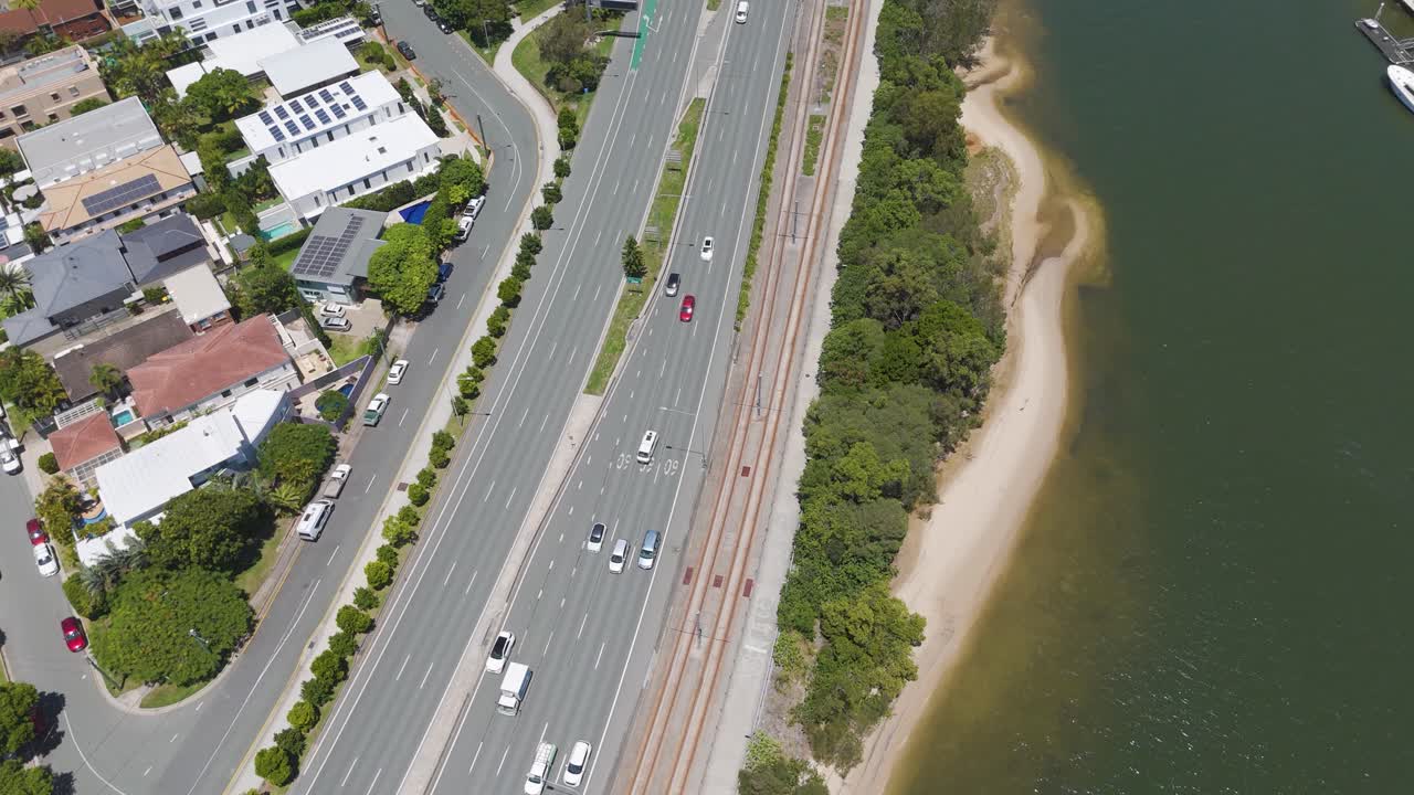 서퍼스 파라다이스, 골드 코스트 근처의 고속도로 교통