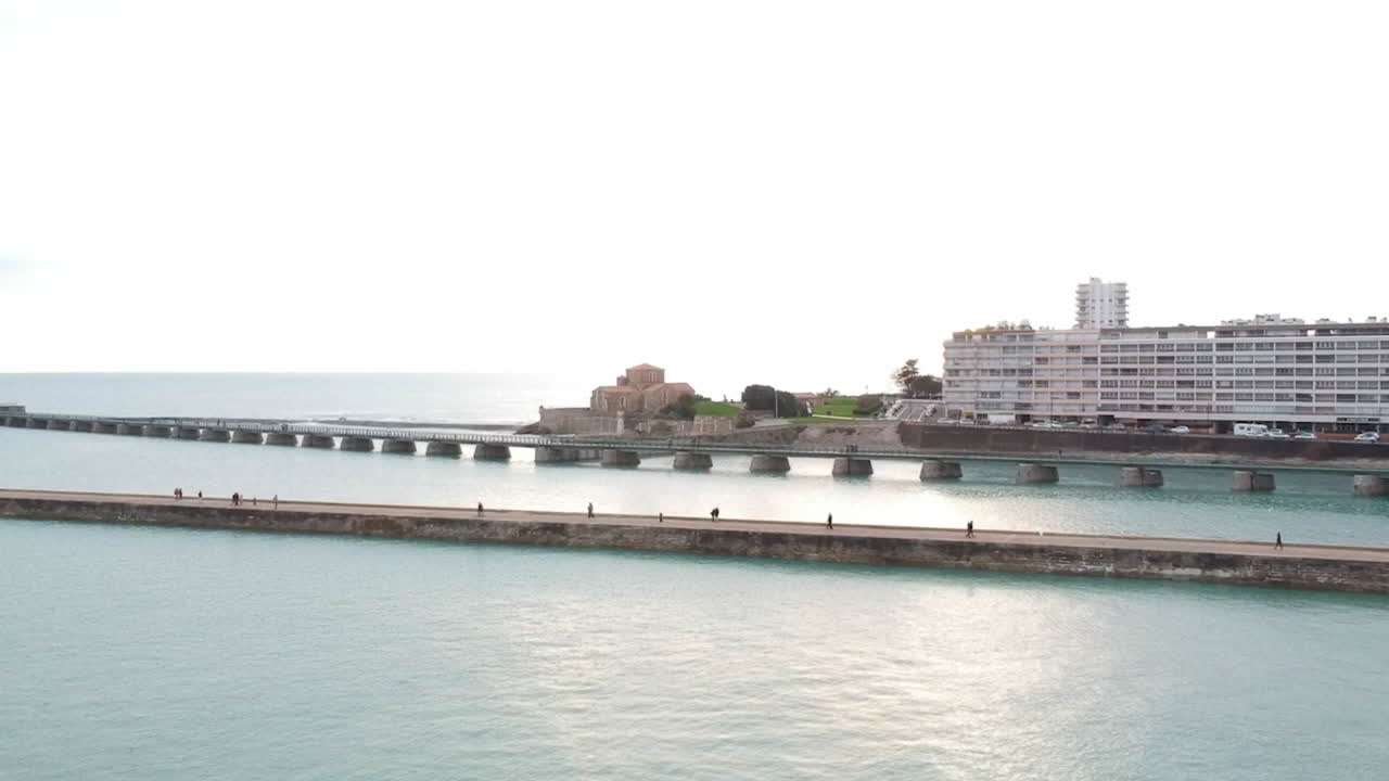 jar sur mer, costa oeste de francia, disparo de drone