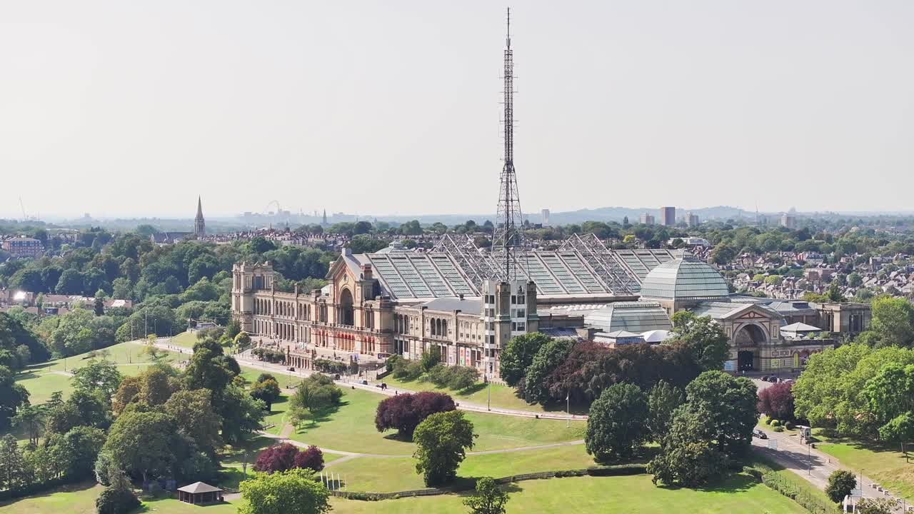 런던 의 알렉산드라 궁전 의 영화적 전망