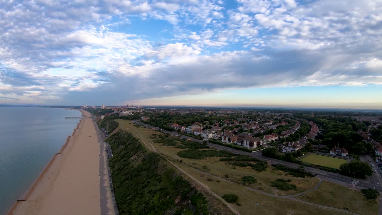 보스콤 비치, 본머스, 도싯을 따라 공중 드론 영상