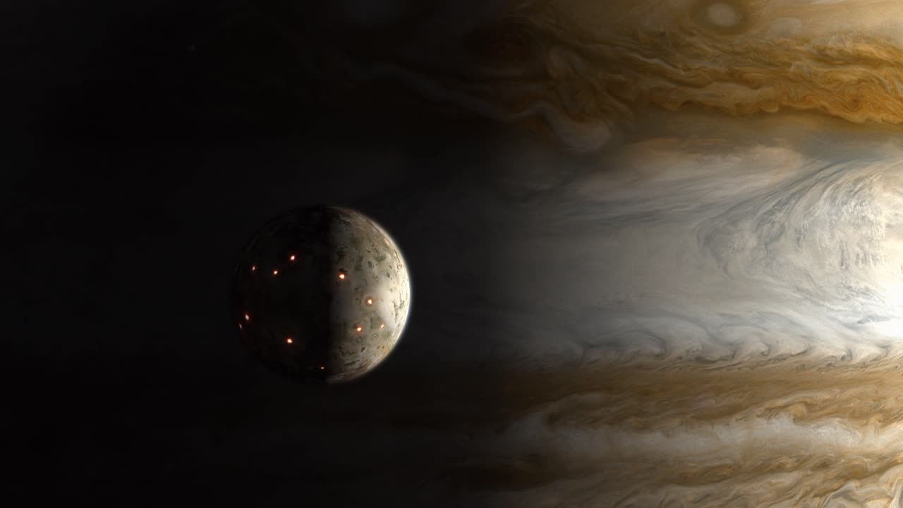 long establishing shot de la luna volcánica io emergiendo de la sombra del gigante gaseoso júpiter