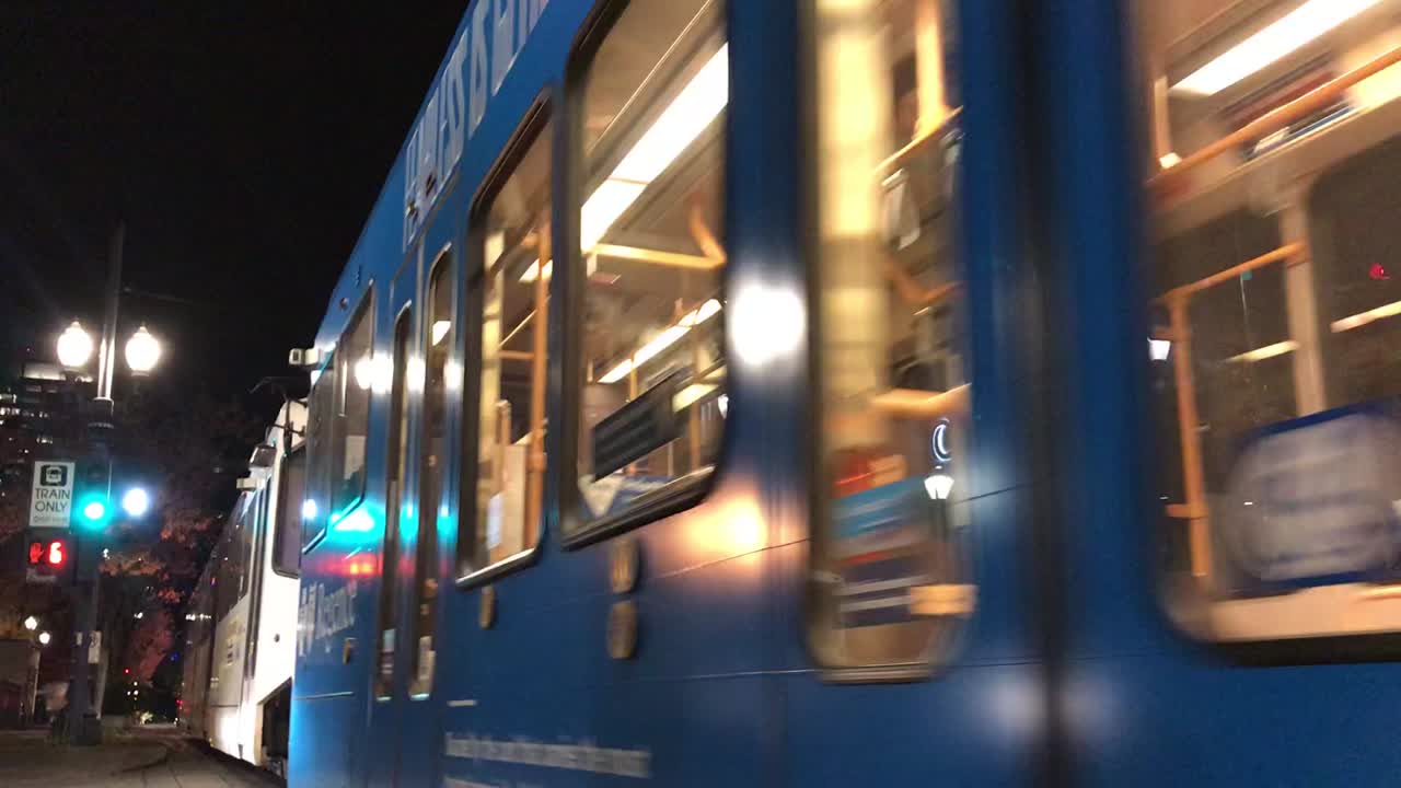 포틀랜드 오레곤의 트라이 만난 기차