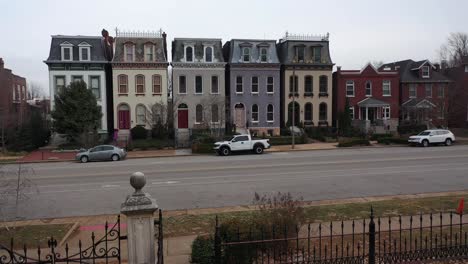 ST-LOUIS,-MO---:-Establishing-exterior-buildings-downtown-in-St-Louis,-Missouri