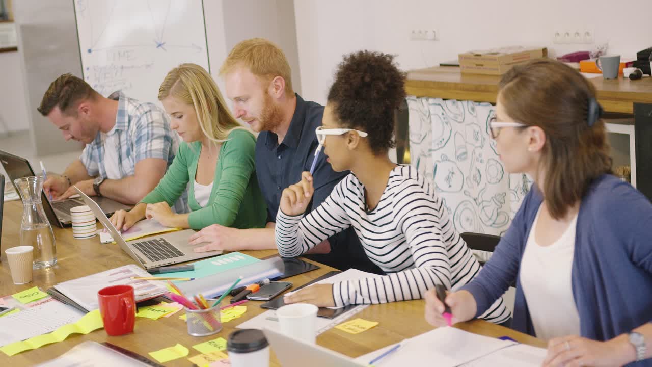 Coworkers in process of creation