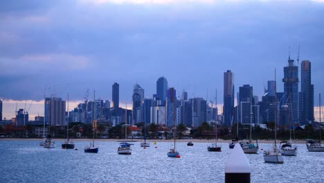 Melbourne-Cbd-Tag-Zu-Nacht-Zeitraffer-Von-St-Kilda-Pier---Beach