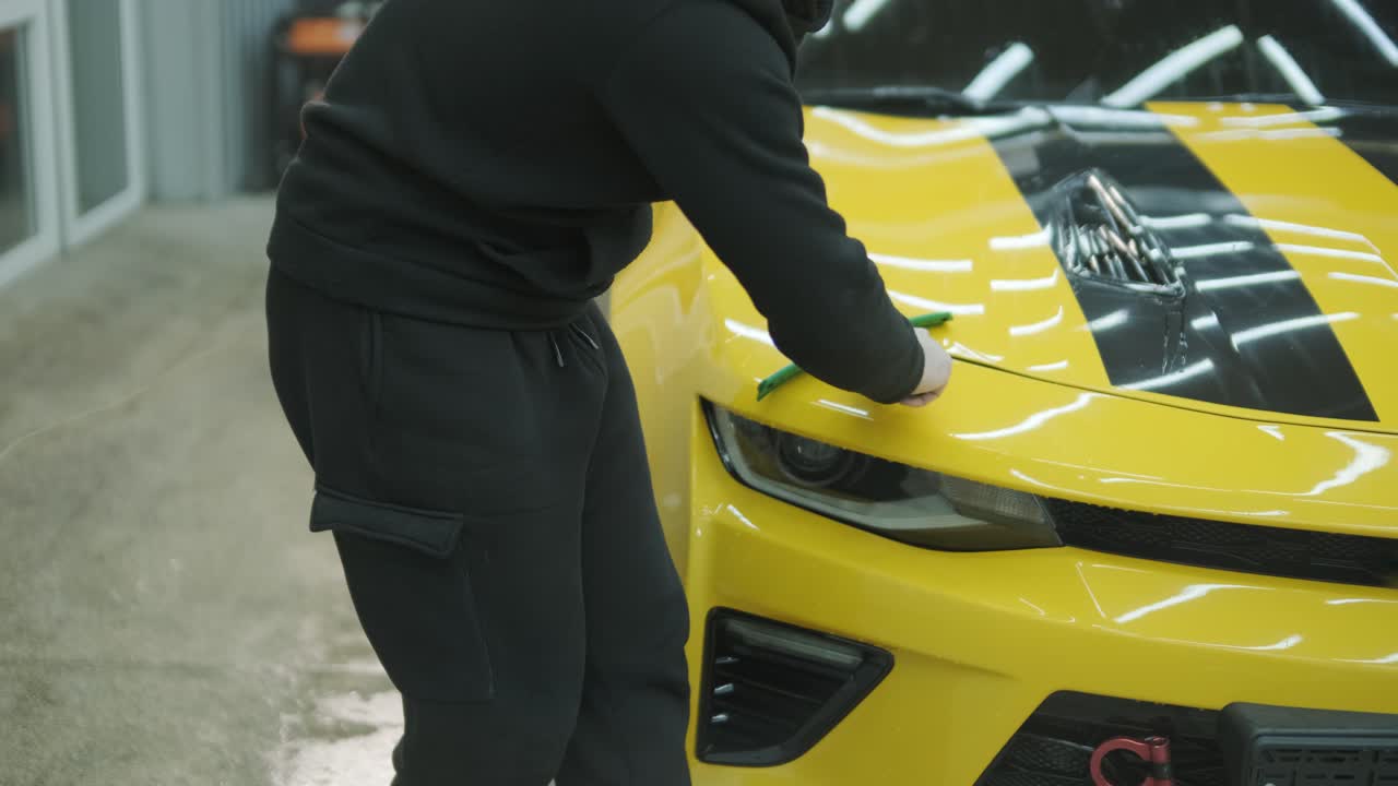 Professional Car Detailing – Washing, Ceramic Coating, and Interior Cleaning