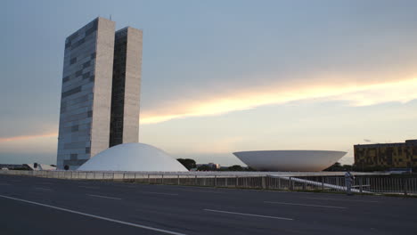 Congreso-Nacional-Donde-Se-Encuentran-La-Cámara-De-Diputados-Y-El-Senado-Federal-De-Brasil