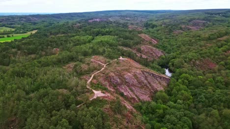 Val-Sans-Return,-Paimpont,-Broceliande-Wald,-Bretagne-In-Frankreich