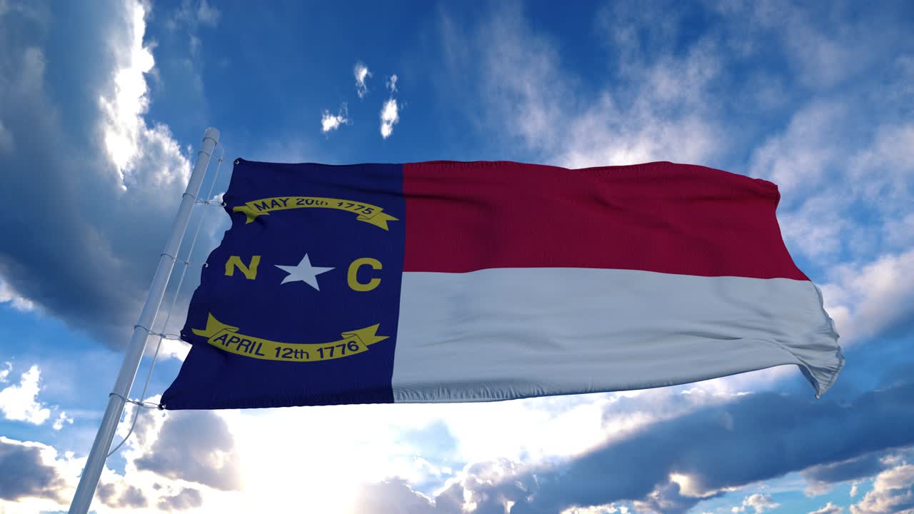 바람에 흔들리는 발 기둥에 북캐롤라이나 발, 파란 하늘 배경.