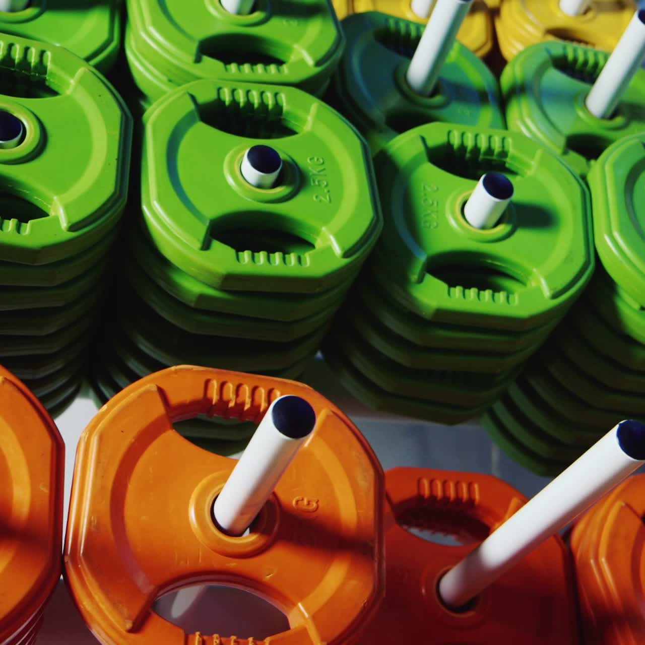 체육관에서 바벨을 의미합니다 1