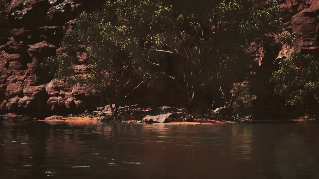 lago powell en un día soleado de verano