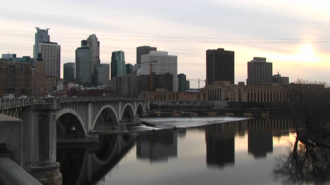 Veduta media dello skyline di Minneapolis