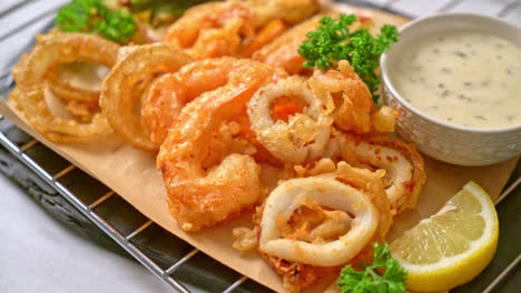 deep-fried-seafood--with-mix-vegetable