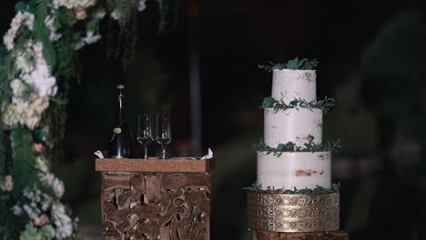 elegant wedding cake and champagne