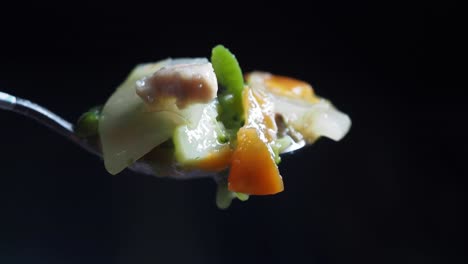 cuchara de carne de cerdo frita y verduras