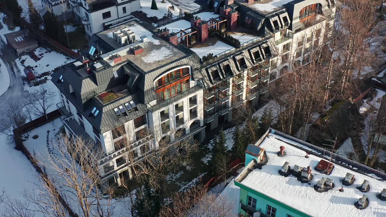 겨울에 자코파네에 있는 노살로비 파크 호텔