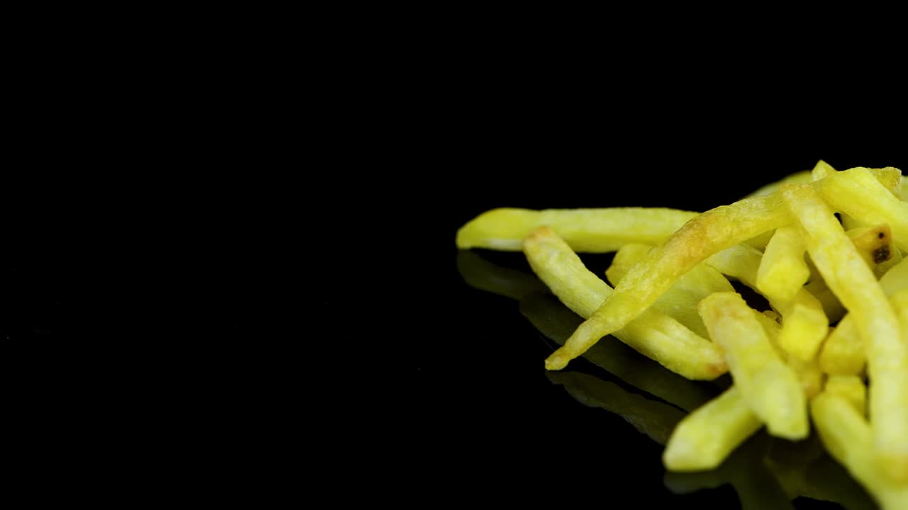 Rotating plate with crispy French Fries (seamless loopable)