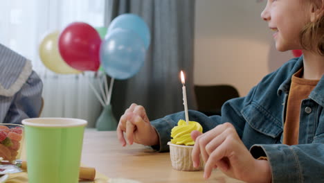 생일아들이 소원을 니다.