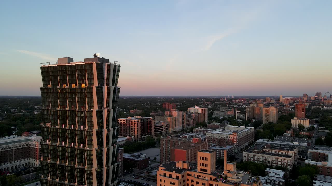 edificios en metrópolis como la ciudad de st