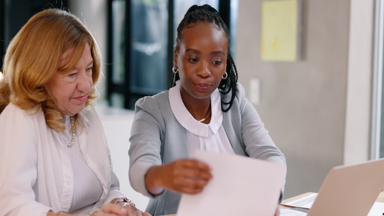 Businesswomen in Discussion