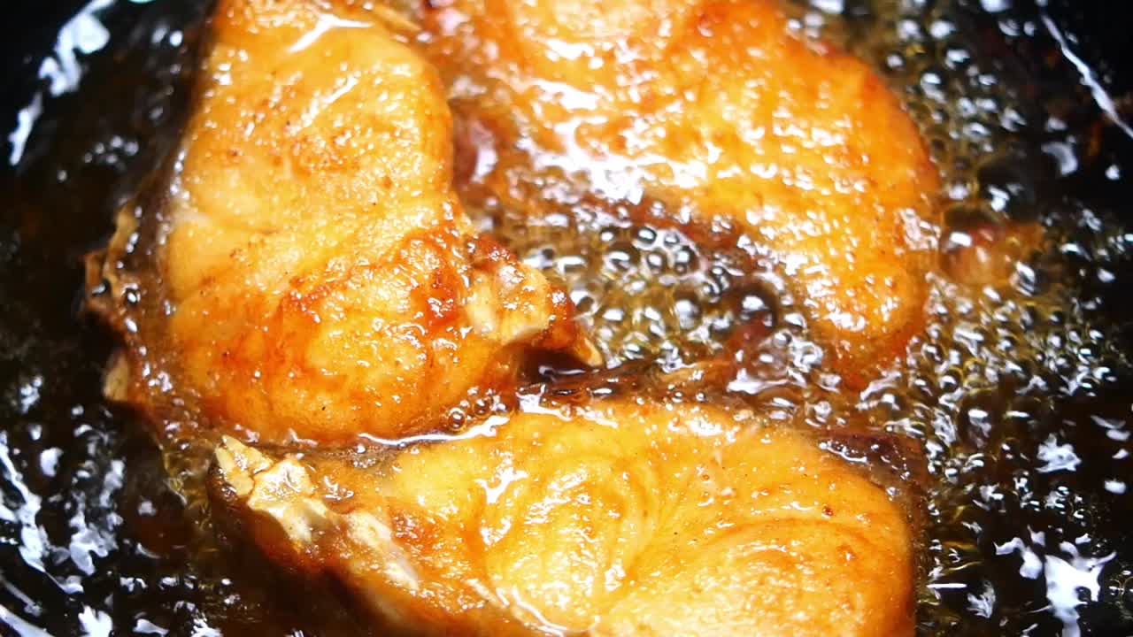 비에 긴 물고기