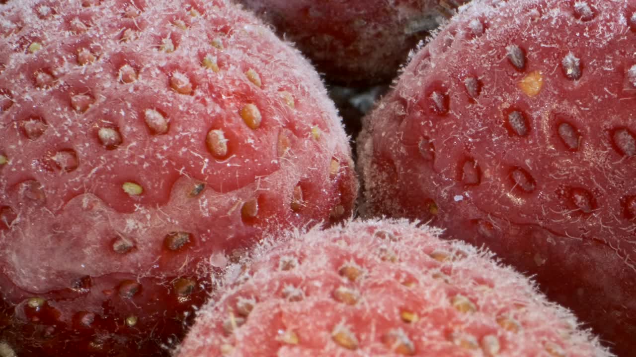 신선한 냉동 딸기, 360도 회전, 클로즈업