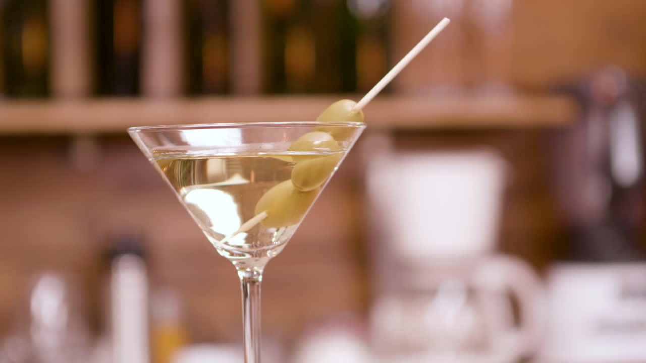 martini con aceitunas