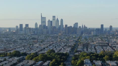 Misty-morning-over-the-Center-City-West,-Philadelphia,-Pennsylvania,-USA