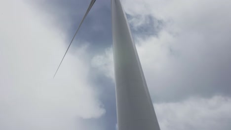 tomada de cerca de la turbina eólica