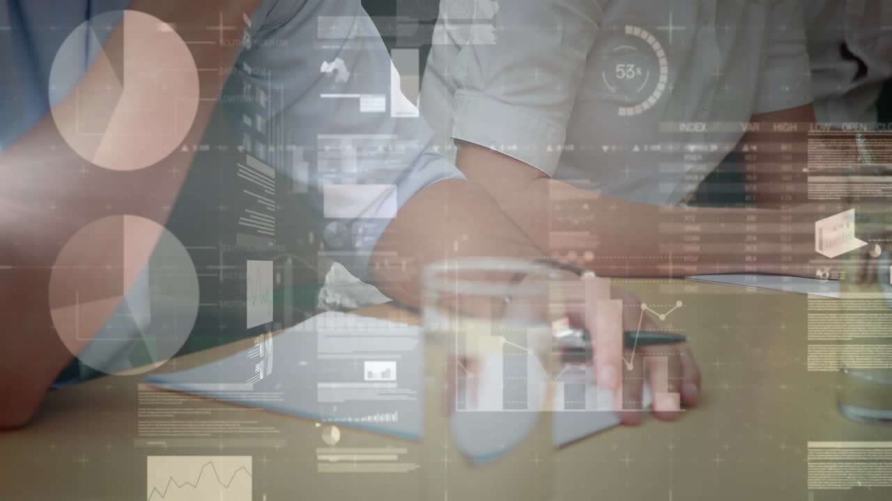 animación de estadísticas y procesamiento de datos financieros sobre empresarios en reuniones