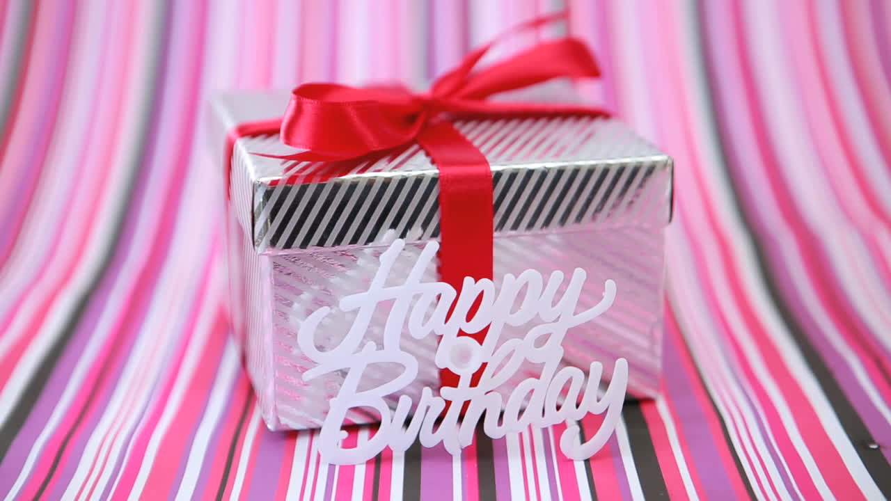 centrarse en el regalo de cumpleaños