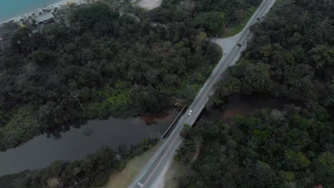 Imágenes-Aéreas-4k-Carretera-Brasileña-Rio-santos