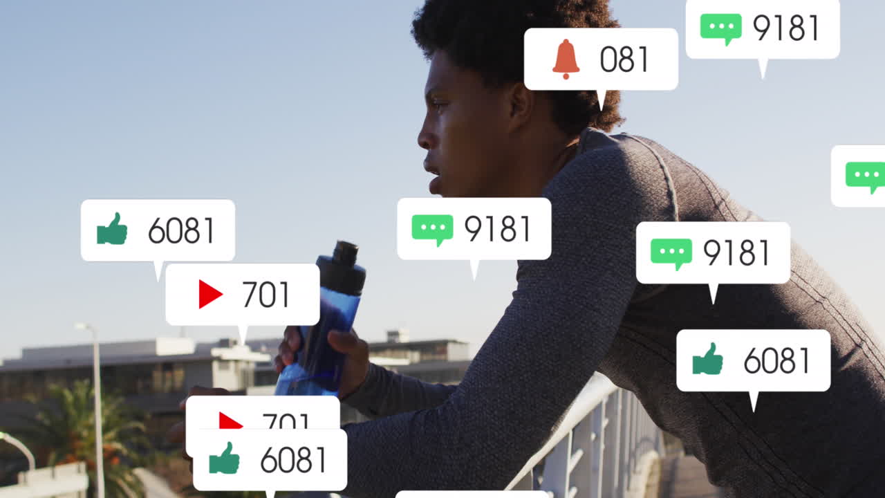 animación de números cambiantes, iconos en barras de notificación, atleta afroamericano bebiendo agua