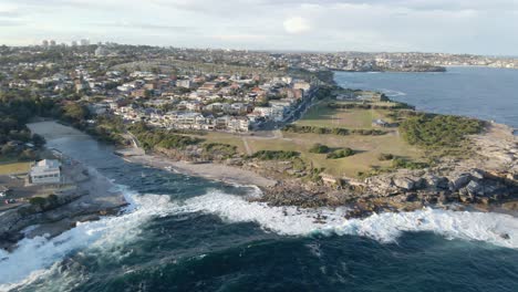 picturesque landscape of clovelly beach and beachside village at daytime - clovelly bay in city of randwick- sydney, nsw, australia