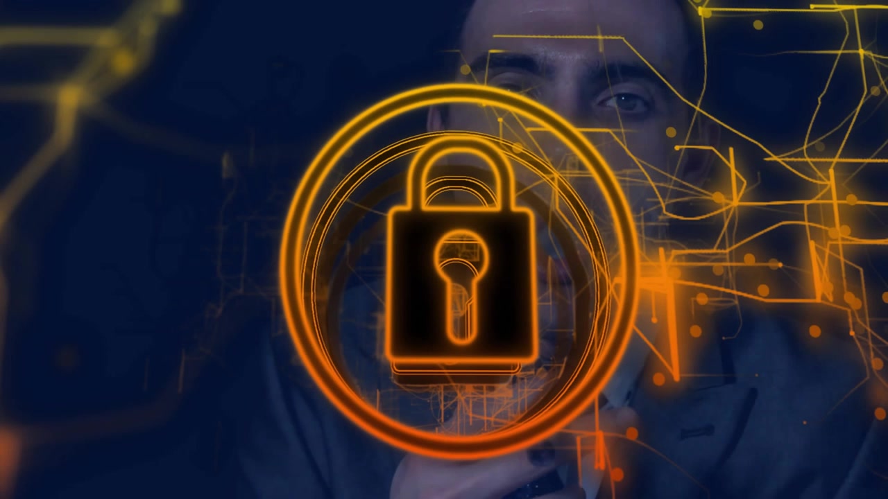 Professionista che si sistema la cravatta, avviando un'animazione di lucchetto luminoso che mostra la sicurezza digitale