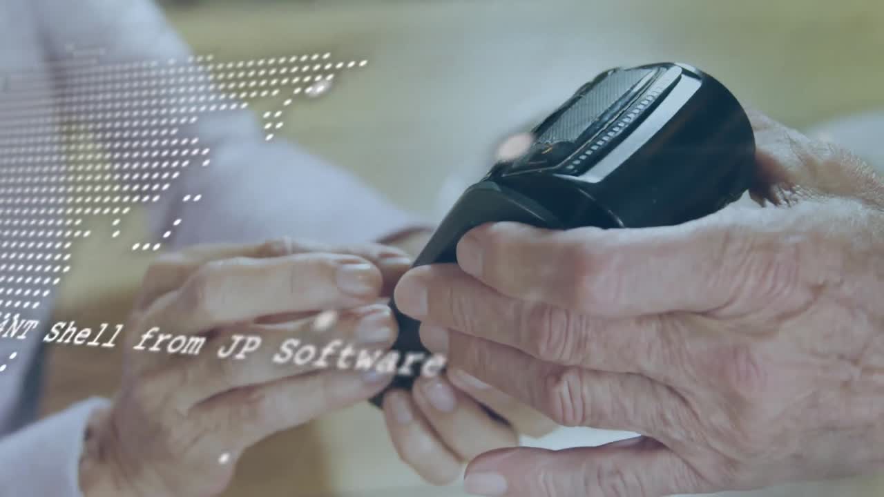 결제 터미널을 사용하는 백인 사람들의 손에서 데이터 처리의 애니메이션