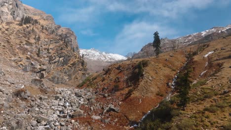 Footage-of-Lahaul,-Spiti-Valley-showing-Winer-colours-of-the-frozen-mountains-of-the-Himalayas