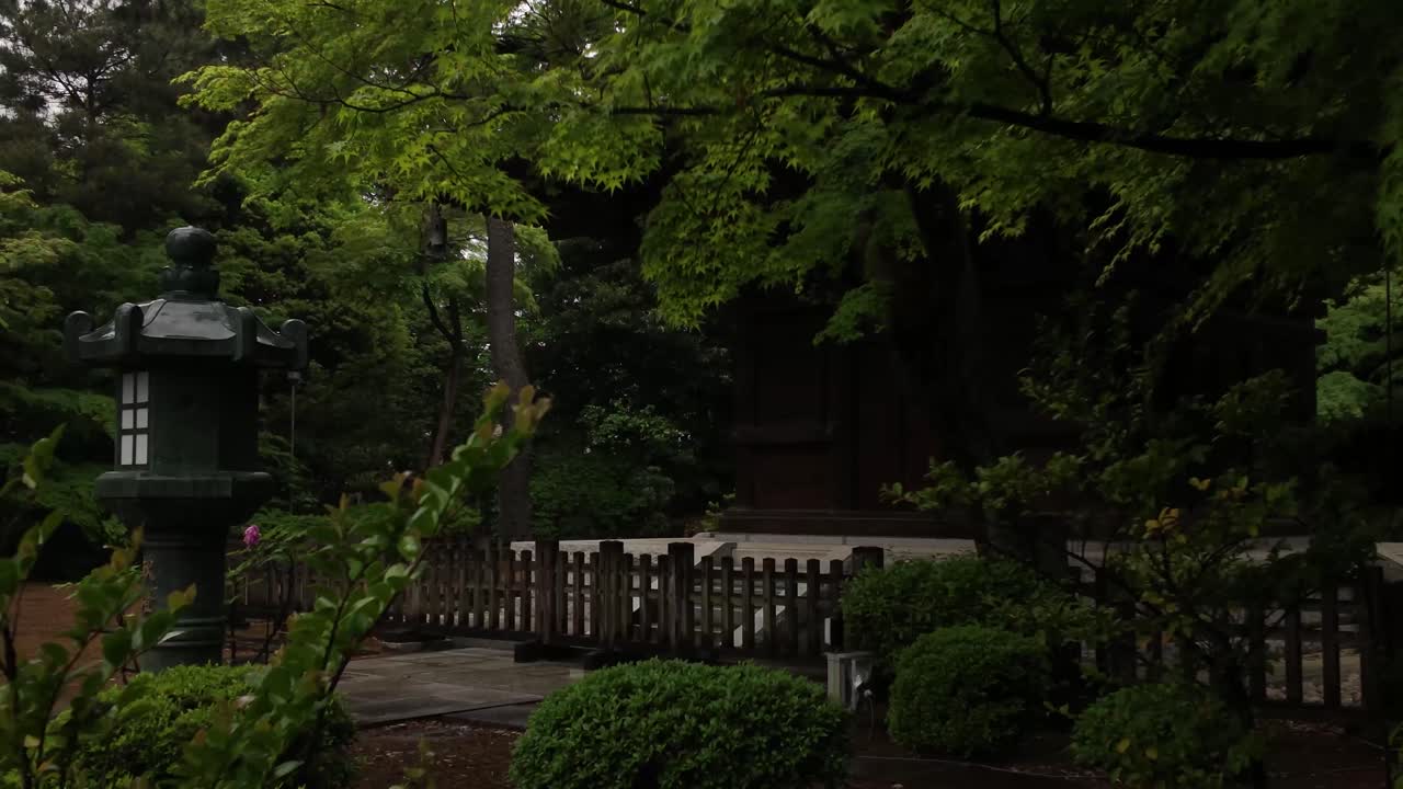 Japanese garden of Gotokuji Buddhist religion temple Tokyo, Japan Maneki-neko birthplace