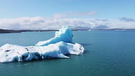 Drone-view-of-a-glacier-in-Iceland-4K