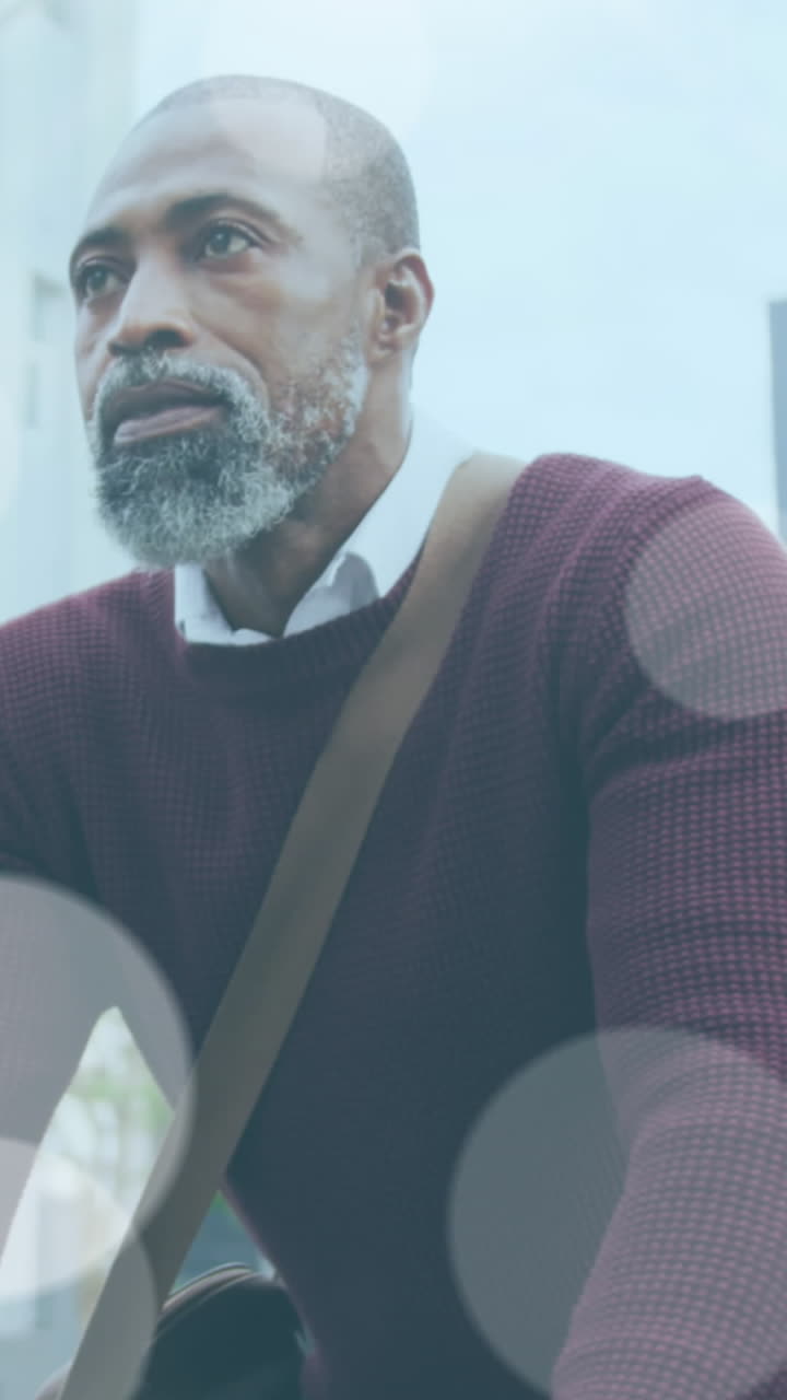 animación de puntos de luz sobre un hombre afroamericano en bicicleta