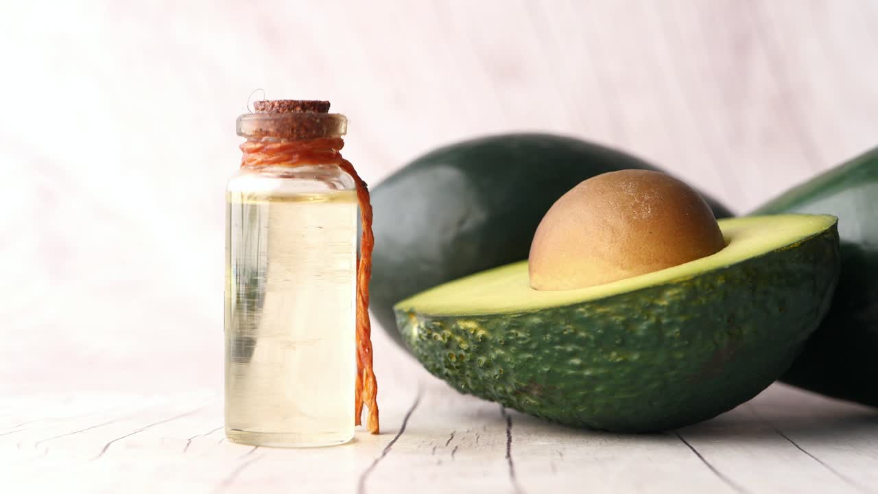 아보카도 오일 (avocado oil)