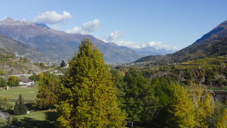 Un-Viaje-Al-Corazón-Más-Profundo-Del-Territorio-Y-La-Comunidad-Local,-Encantador,-Espectacular-Valle-De-Aosta,-Vista-De-Drones