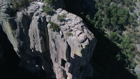 Luftaufnahme-Der-Piedra-Volada-In-Divisadero,-Region-Copper-Canyon,-Chihuahua