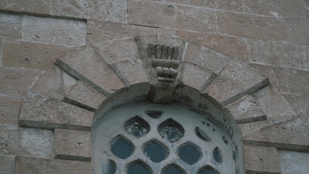 UPPER PART OF THE WINDOW, EMBROIDERED, SILVAN ULU MOSQUE, HISTORIC SELAHADDIN EYYUBI MOSQUE, DIYARBAKIR, TURKEY