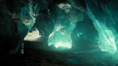 toma interior de la cueva del glaciar de hielo