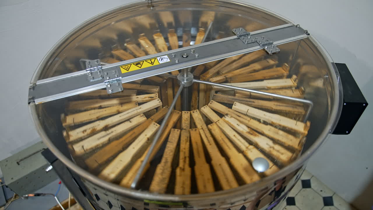 Honey Extractor Machine