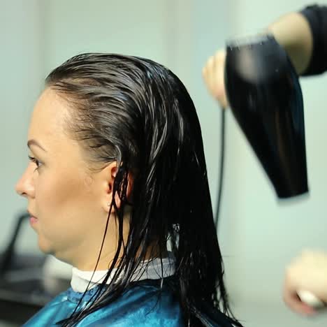 Hair dye cutting in process